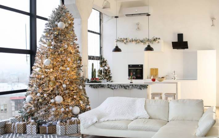How to Sell a Home Around the Holidays